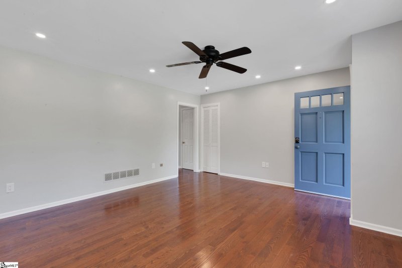 Property image 5 of 200 Del Norte Road in Del Norte, Greenville, SC 29615