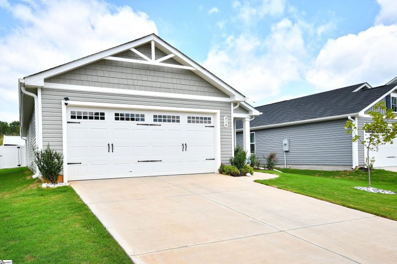 Property image 4 of 914 English Green Way in Ivy Grove, Woodruff, SC 29388