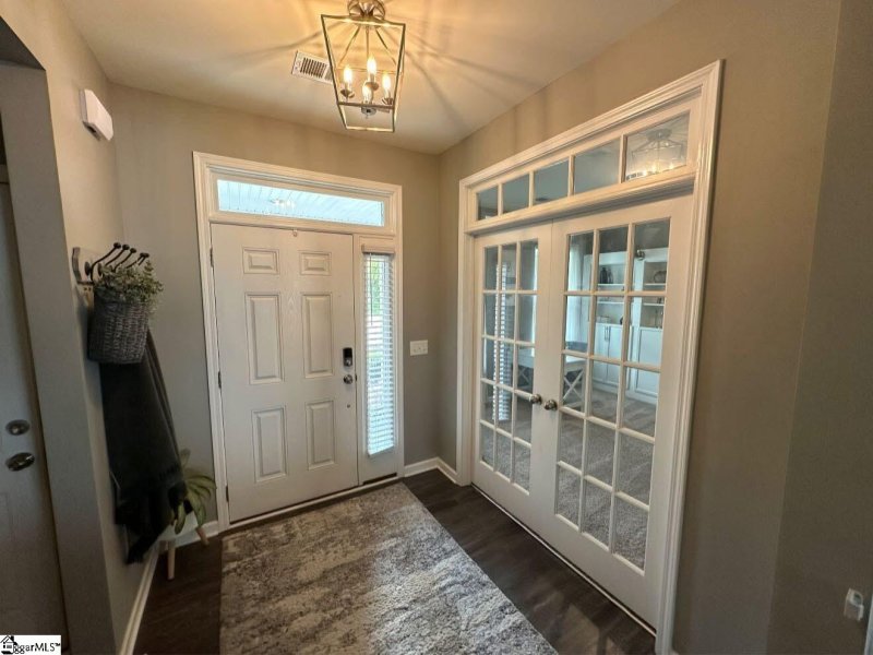 Property image 2 at 625 Pollyanna Drive, Greenville, SC 29605