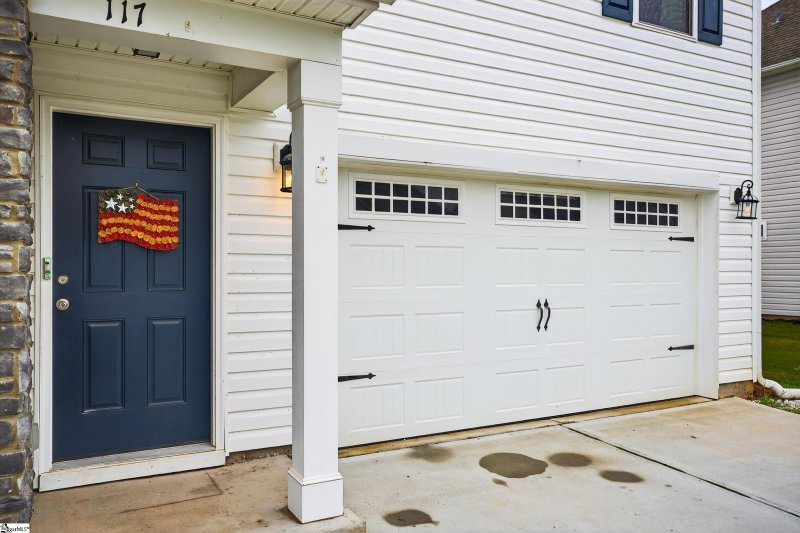 Property image 4 of 117 Bruinen Drive in Winterbrook, Fountain Inn, SC 29644