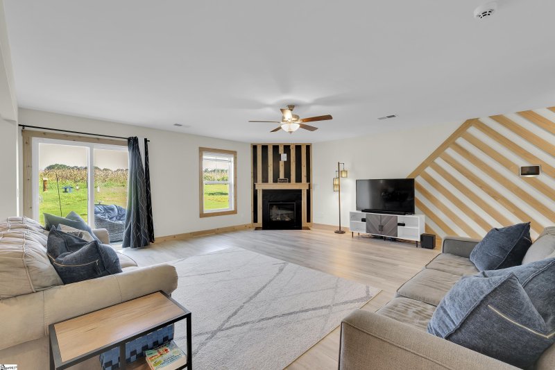 Property image 4 of 144 Callongton Drive in Harvest Glen, Piedmont, SC 29673