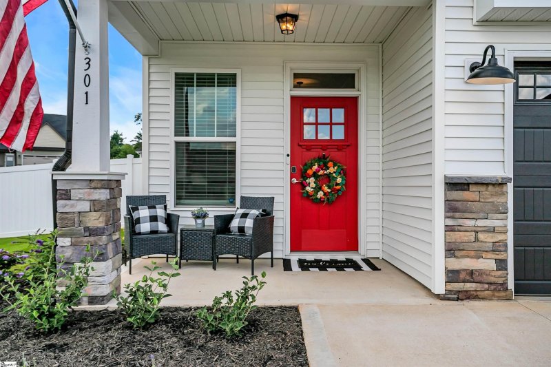 Property image 2 at 301 Marshgate Drive, Greenville, SC 29617