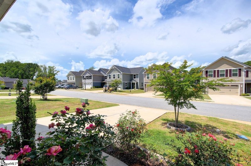 Property image 3 of 910 Purcell Drive in Pearson Park, Woodruff, SC 29388