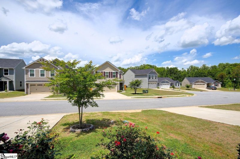 Property image 4 of 910 Purcell Drive in Pearson Park, Woodruff, SC 29388