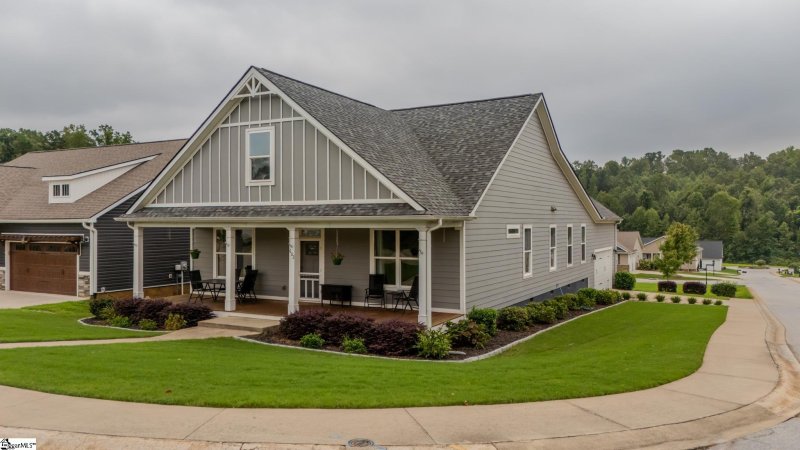 Property image 4 at 602 Downing Way, Landrum, SC 29356