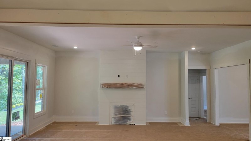 Property image 3 of 3105 Chatham Drive in Cross Creek Plantation, Seneca, SC 29678