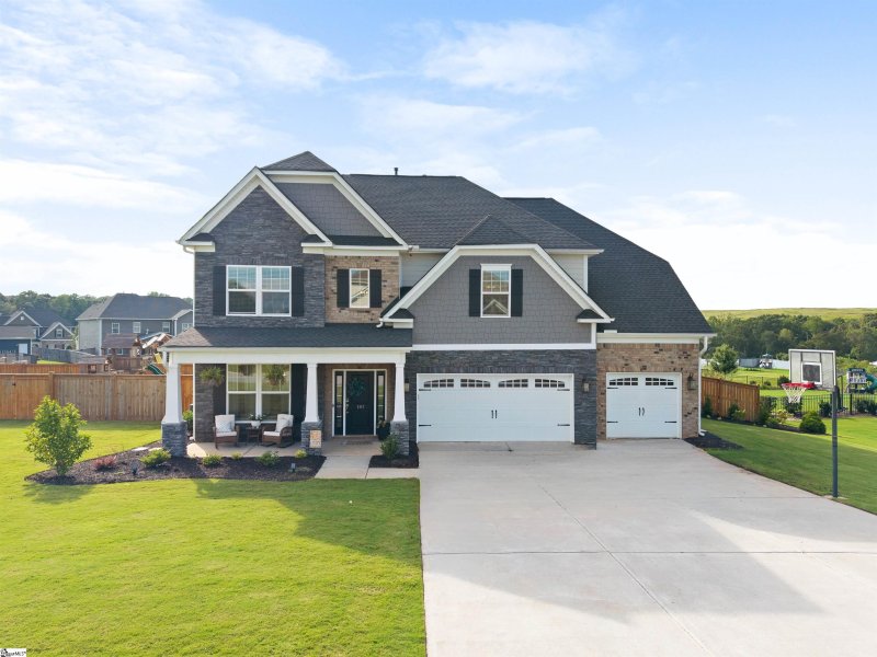 Parker's Landing, Simpsonville Community
