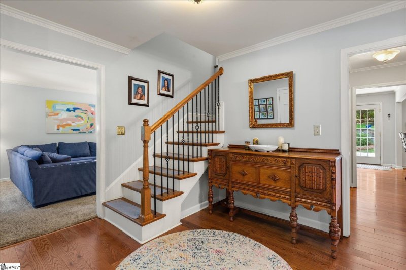 Property image 3 of 106 Creekwood Court in Forrester Woods, Greenville, SC 29607