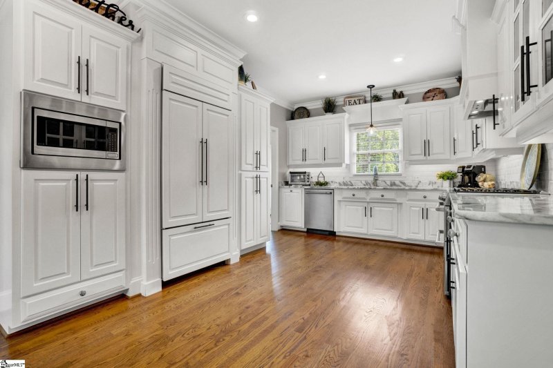 Property image 3 of 101 Sleepy Hollow Lane in Carolina Country Club, Spartanburg, SC 29306