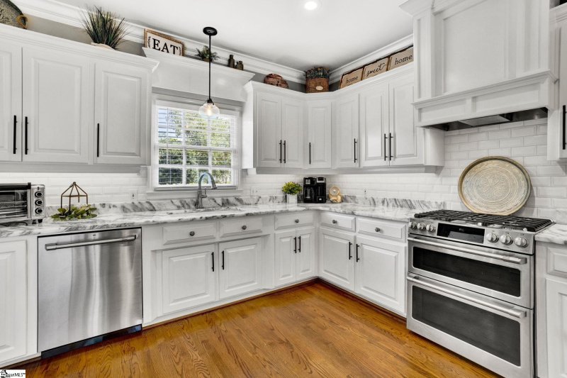 Property image 4 of 101 Sleepy Hollow Lane in Carolina Country Club, Spartanburg, SC 29306