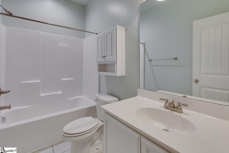 Property image 5 of 102 Ripplestone Way in Martins Trail, Anderson, SC 29621