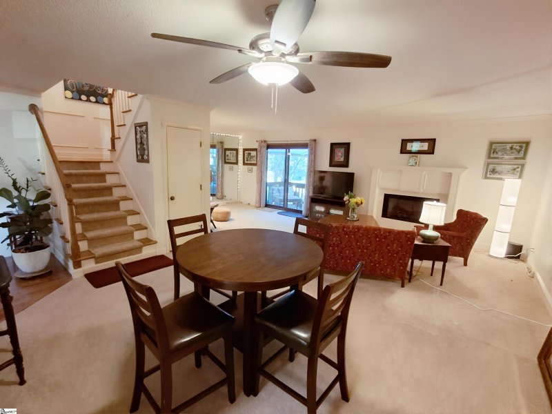 Property image 5 of 4 Creekside Way in Creekside Villas, Greenville, SC 29609