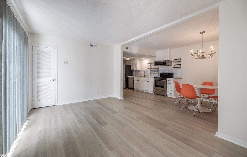 Property image 4 at 3706 E North Street, Greenville, SC 29615