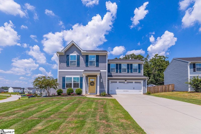 Property image 2 of 301 Wyngate Court in Barrington Creek, Piedmont, SC 29673