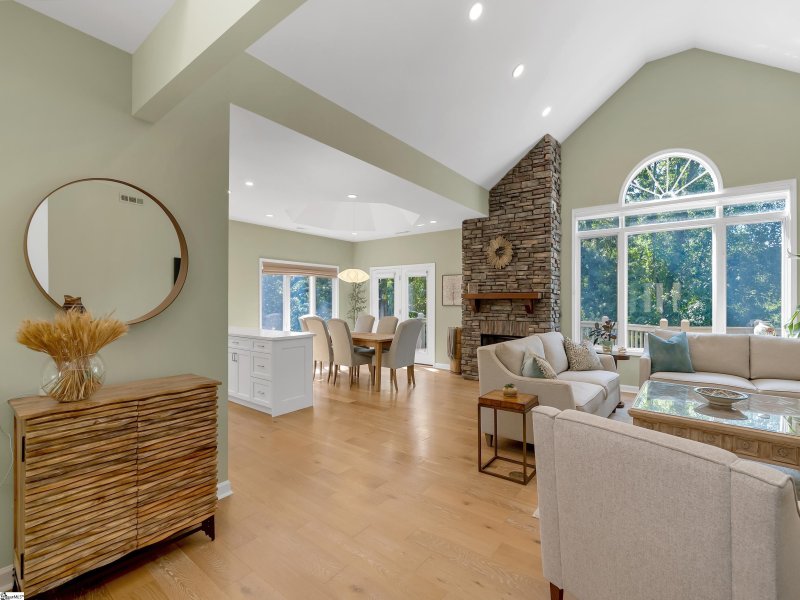 Property image 2 of 15 Grosbeak Way in The Cliffs at Glassy, Landrum, SC 29356