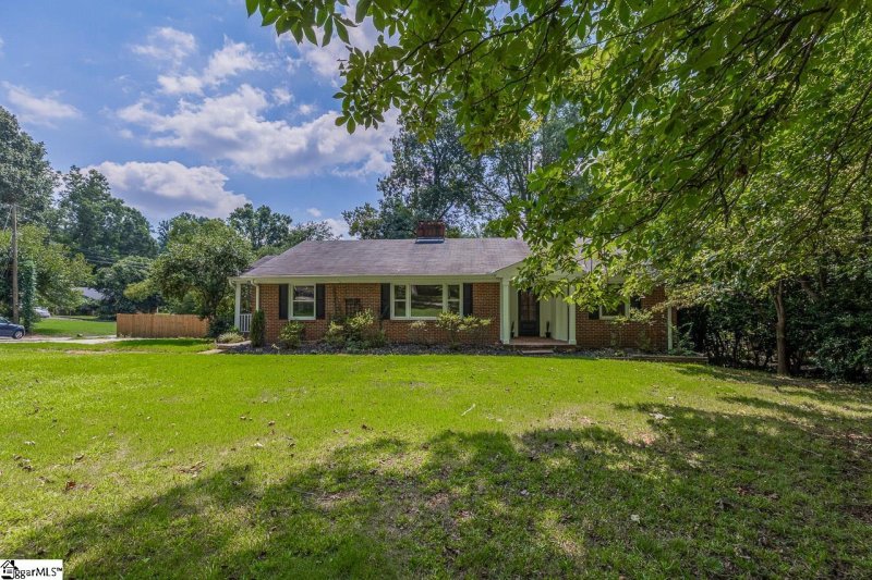 Property image 2 of 506 Parkview Drive in Duncan Park, Spartanburg, SC 29307