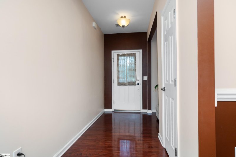 Property image 3 of 237 Barbours Lane in Forrester Heights, Greenville, SC 29607-7105