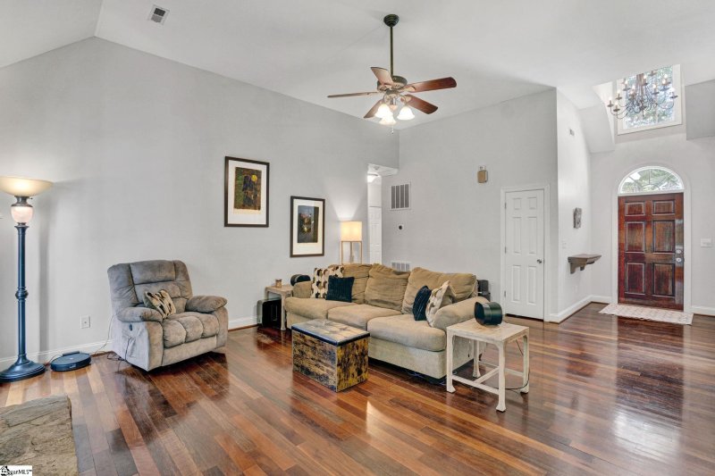 Property image 2 of 36 Prince Williams Court in Coachwood Forest, Simpsonville, SC 29681