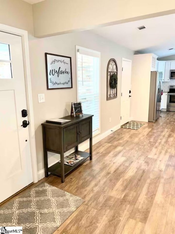 Property image 5 of 13 Clearfield Road in Oak Forest, Greenville, SC 29607