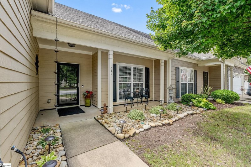 Property image 4 of 251 Louisville Drive in Woodruff Crossing, The Townes at, Greenville, SC 29607-6527