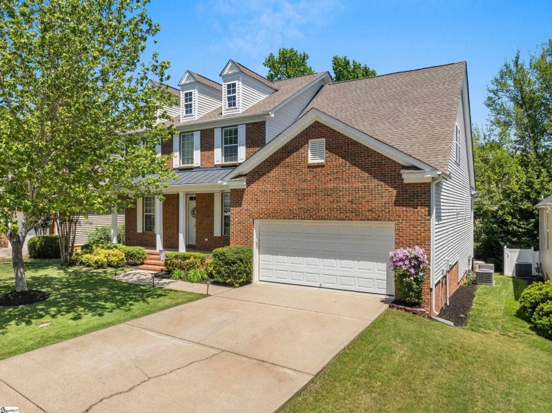 502 Kingsmoor Drive