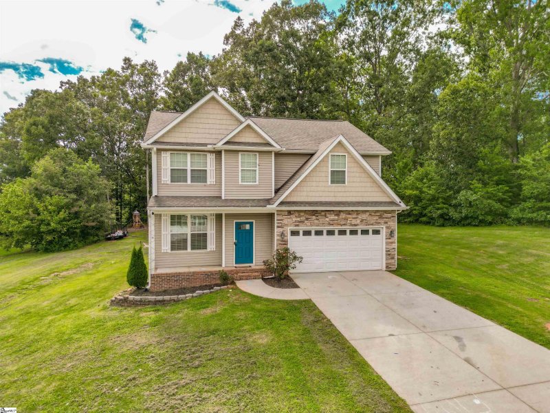 Property image 2 of 129 Saddlebrook Avenue in Saddlebrook, Pickens, SC 29671
