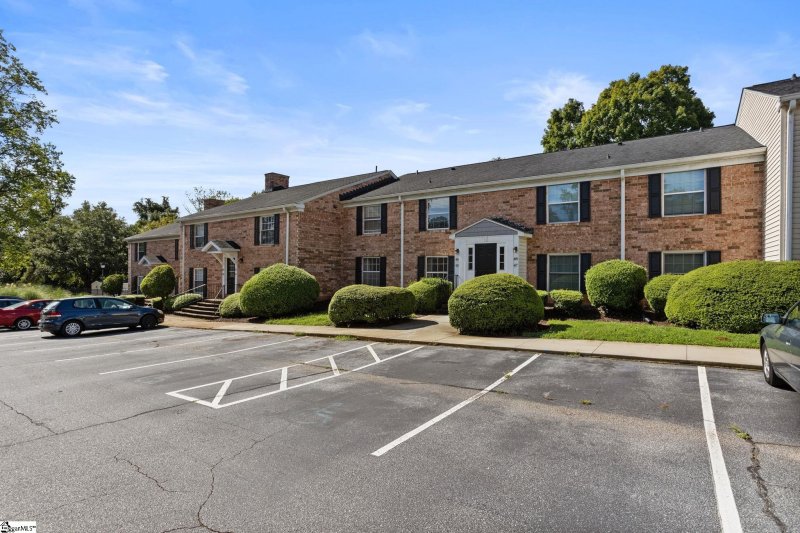 Property image 2 at 925 Cleveland Street, Greenville, SC 29601