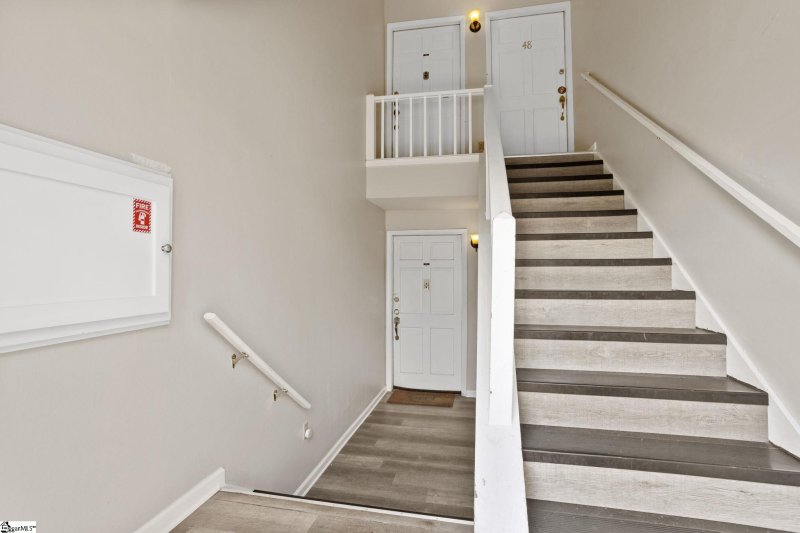 Property image 4 at 925 Cleveland Street, Greenville, SC 29601