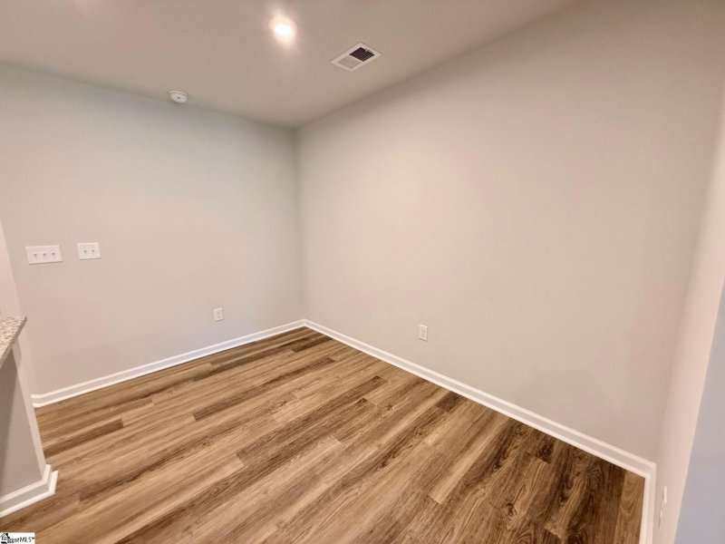 Property image 5 of 1256 Forestbrook Lane in Westbriar Woods, Spartanburg, SC 29303