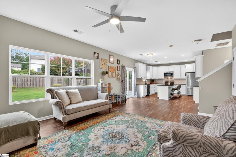 Property image 3 of 103 Hollander Drive in Blue Ridge Plantation, Taylors, SC 29687