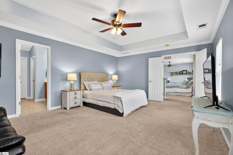 Property image 4 of 103 Hollander Drive in Blue Ridge Plantation, Taylors, SC 29687