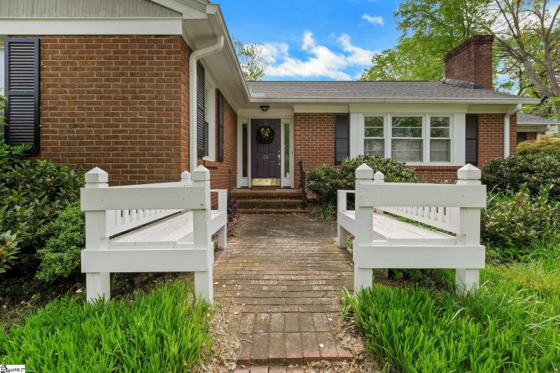 Property image 4 at 26 Burgundy Drive, Greenville, SC 29615-1293