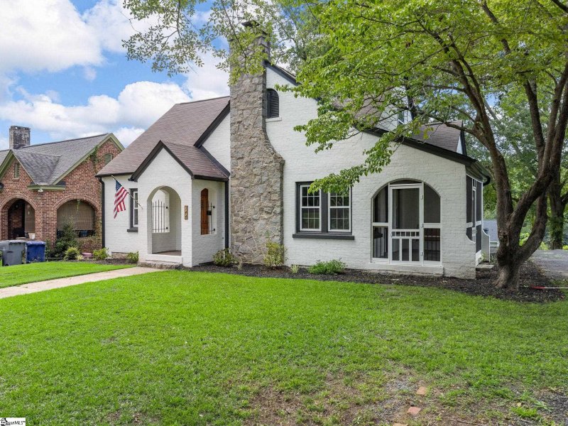 Property image 2 of 144 E Victoria Road in Park Hills, Spartanburg, SC 29301