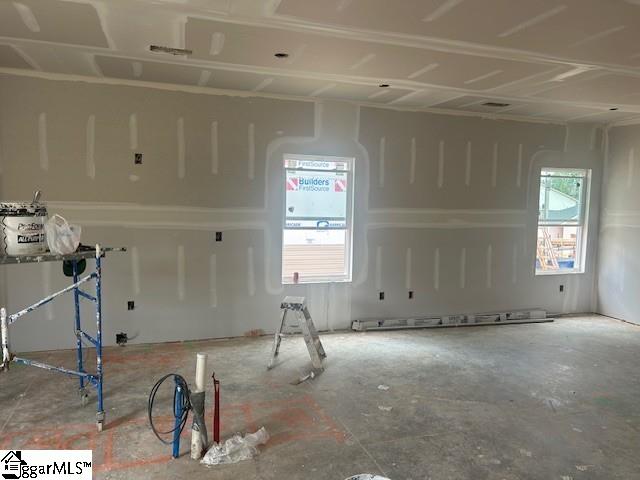 Property image 3 of 442 Haddon Trail in Rutledge Estates, Woodruff, SC 29388