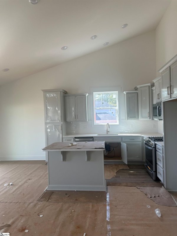 Property image 2 of 600 Corsac Court in Fox Hollow, Spartanburg, SC 29303