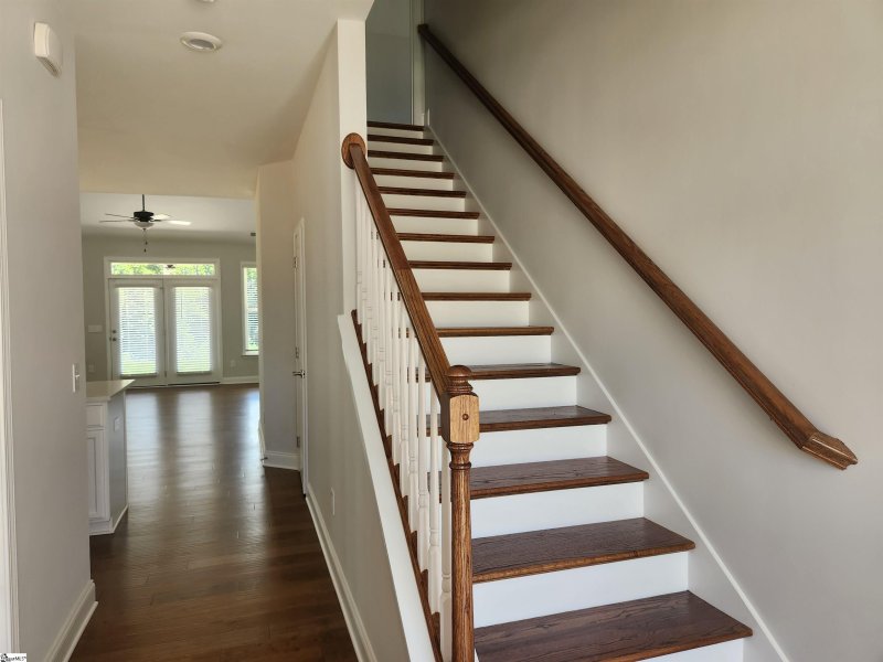 Property image 3 of 580 Landseer Drive in Sherwood Gardens, Landrum, SC 29356