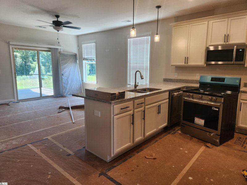 Property image 4 of 588 Landseer Drive in Sherwood Gardens, Landrum, SC 29356