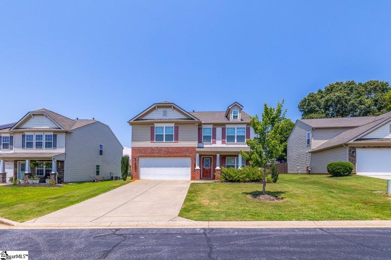 Property image 4 of 316 Victory Lane in Bridle Path, Moore, SC 29369