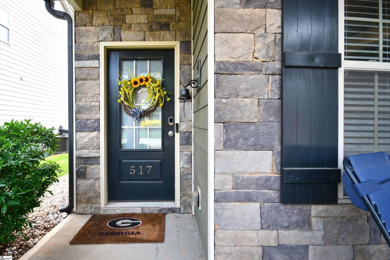 Property image 2 of 517 Bellgreen Avenue in Longleaf, Simpsonville, SC 29680