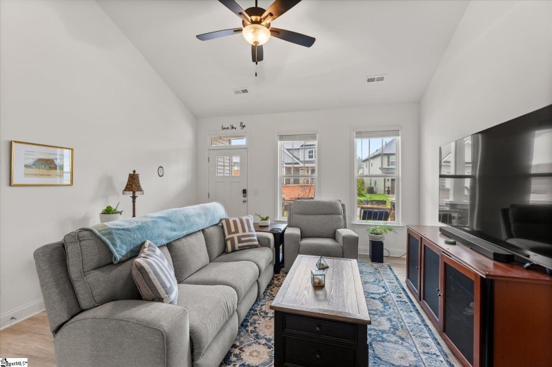 Property image 2 of 344 River Trace Loop in River Trace, Simpsonville, SC 29680