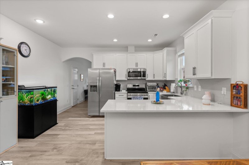 Property image 5 of 344 River Trace Loop in River Trace, Simpsonville, SC 29680