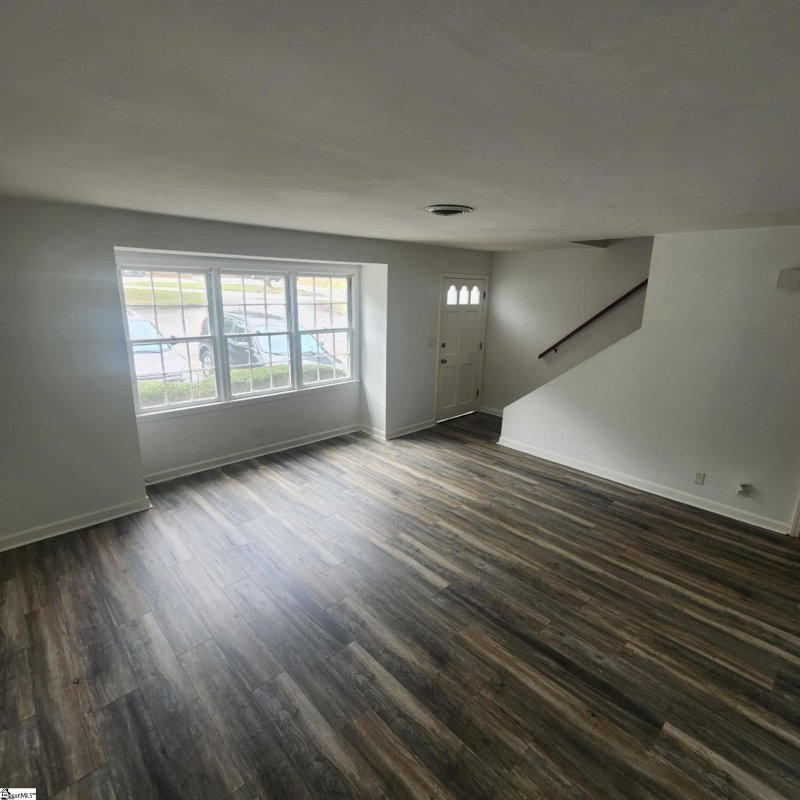 Property image 2 of 62 Pine Creek Court Extension in Highland, Greenville, SC 29605