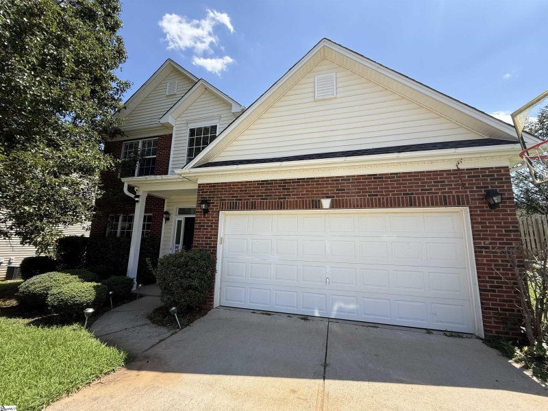 Windsor Forest, Simpsonville Community