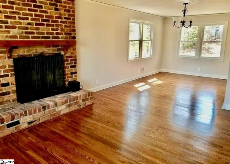 Property image 5 of 108 Marlboro Drive in Belle Meade, Greenville, SC 29605