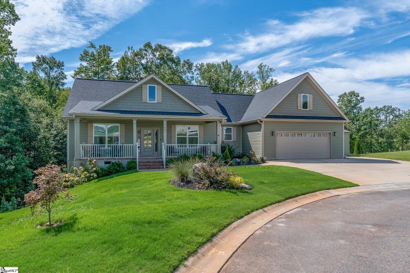 Haven Grey, Lyman Community