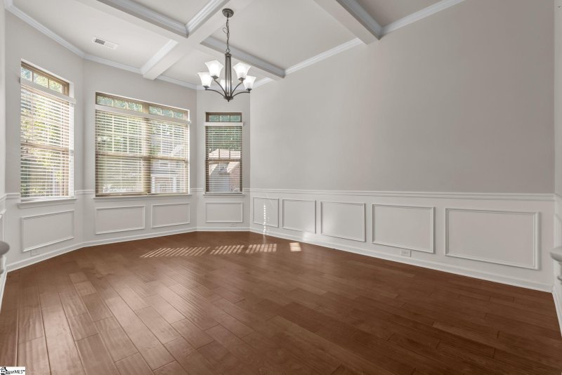 Property image 3 of 300 Mansfield Lane in Westhaven, Greer, SC 29650