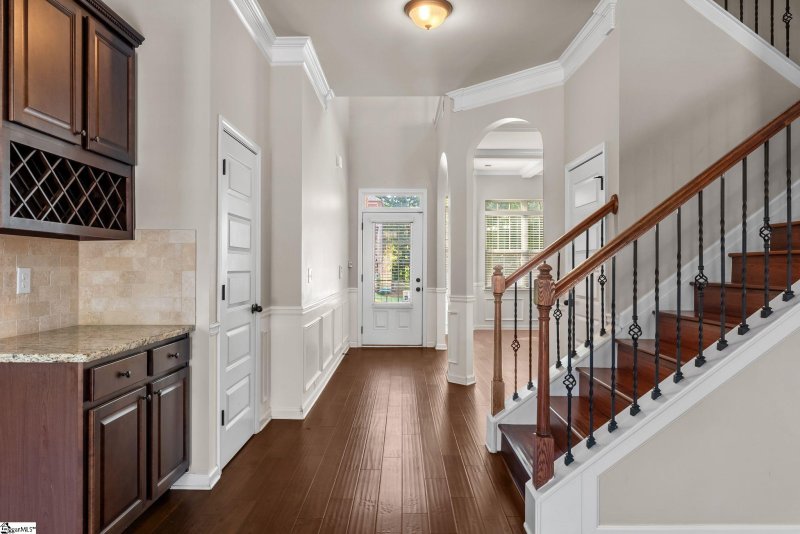 Property image 4 of 300 Mansfield Lane in Westhaven, Greer, SC 29650