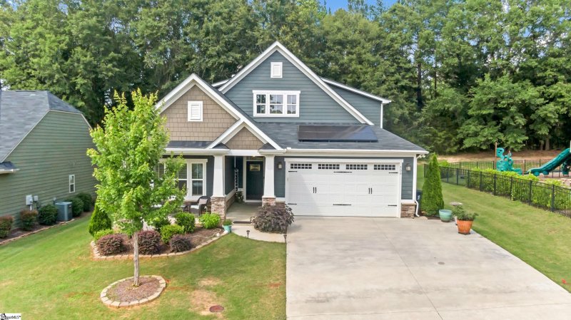 Property image 2 of 500 Briar Oaks Lane in Briar Oak, Simpsonville, SC 29681