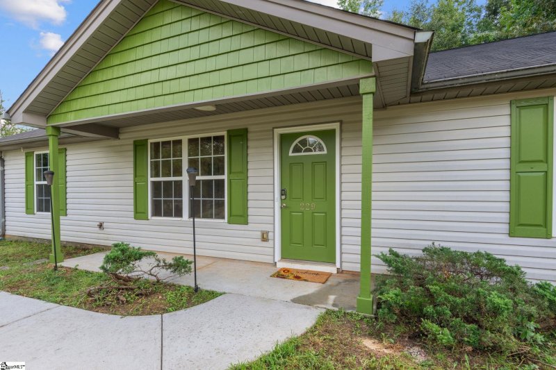 Property image 4 of 229 Lions Park Road in Forks of Beaverdam, Marietta, SC 29661
