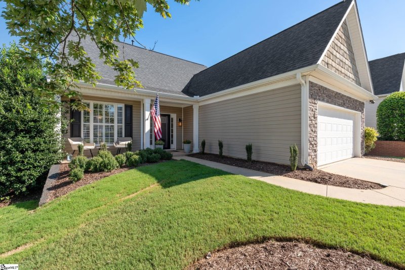 Property image 3 of 102 Durand Court in St James Place, Greer, SC 29650